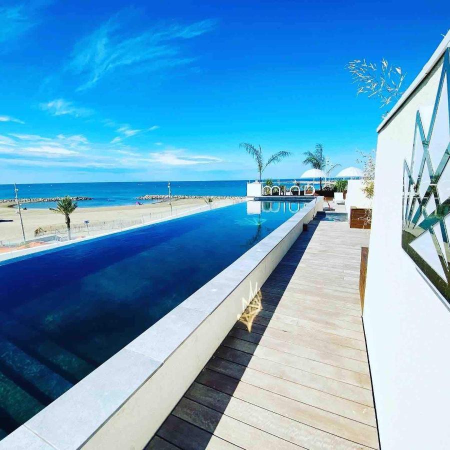 Le Majestic Residence: Seaside Luxury with Rooftop Pool La Grande-Motte Exterior photo